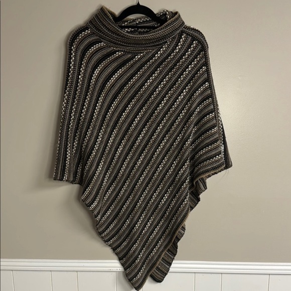 Steve Madden Multicolor Knit Poncho - Picture 1 of 2